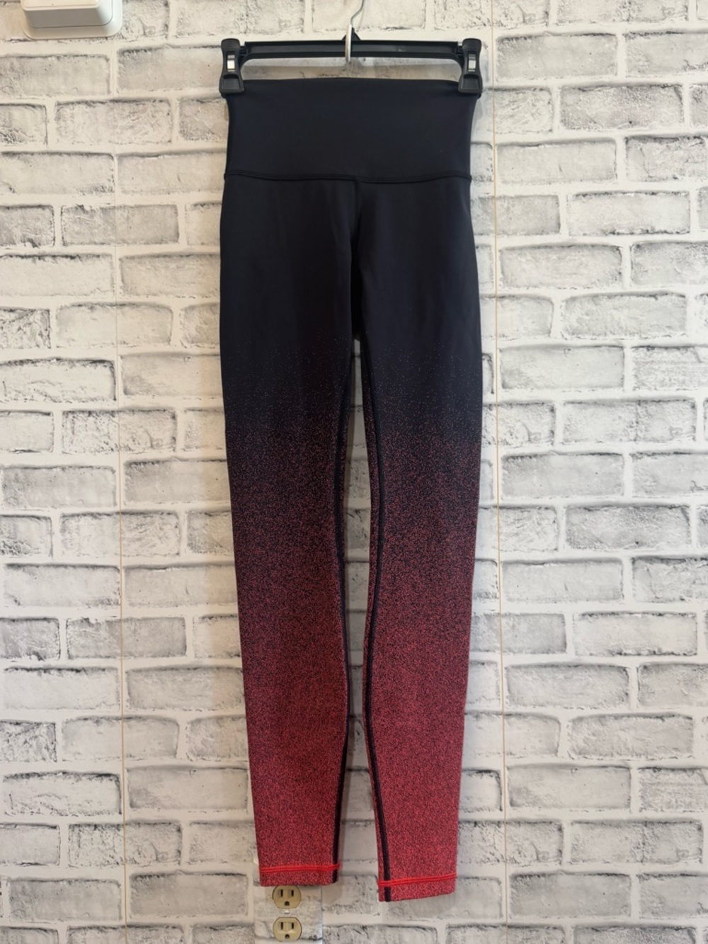 LULULEMON Wunder Under high rise ombré speckle black/pink tights leggings Size 2 - Picture 2 of 5